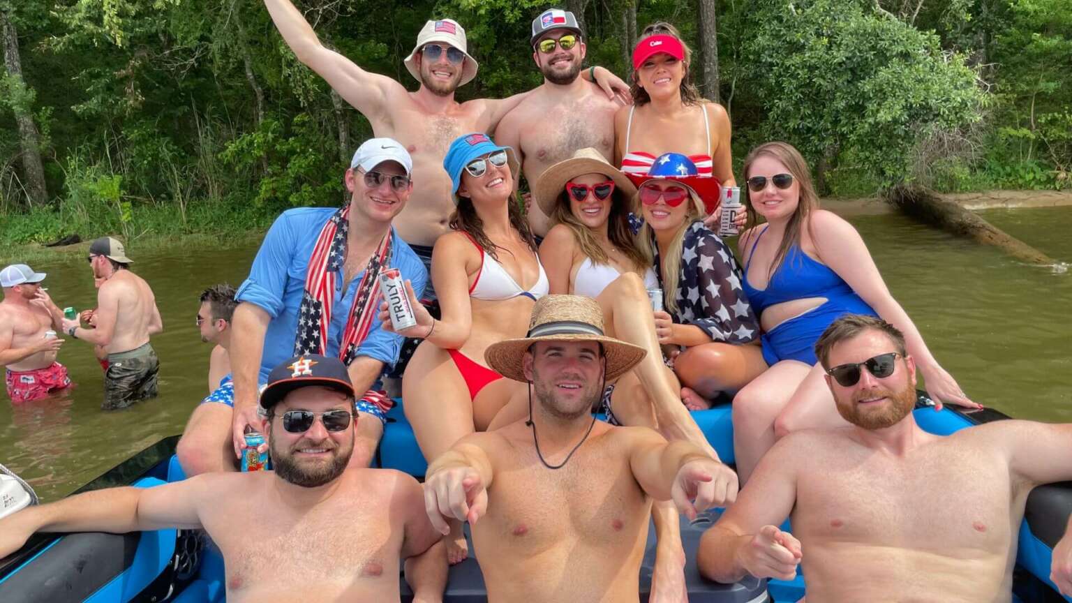 Lake Conroe Boat Rentals Tubing, Surfing, Party Cove & Lake Tours